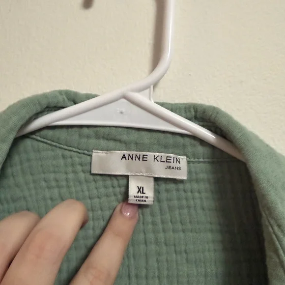 Anne Klein - Women’s Sage Green Gauze Botton Down Shirt - Size XL - Picture 3 of 4